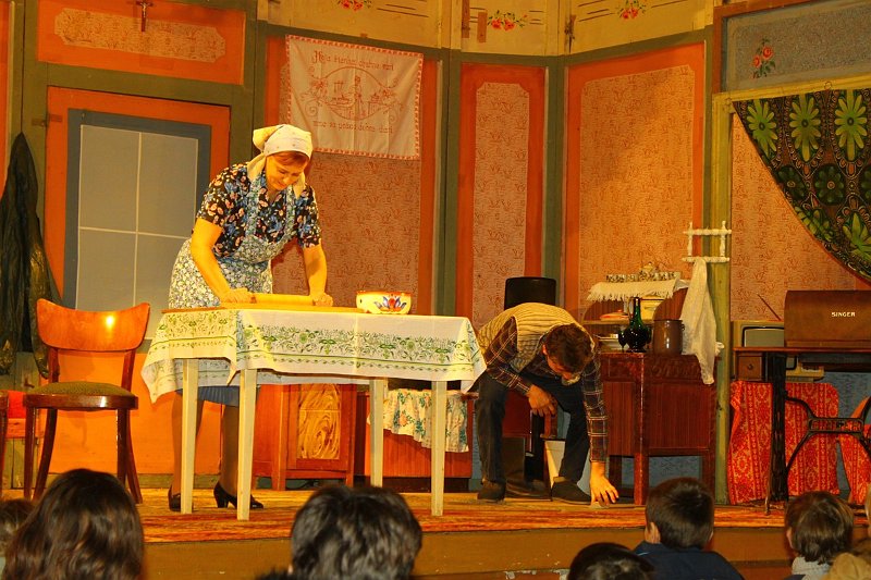 Trampoty z laskou (98).JPG